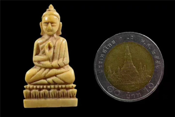 龙婆登2470年老象（牙）招财佛祖（崇迪）