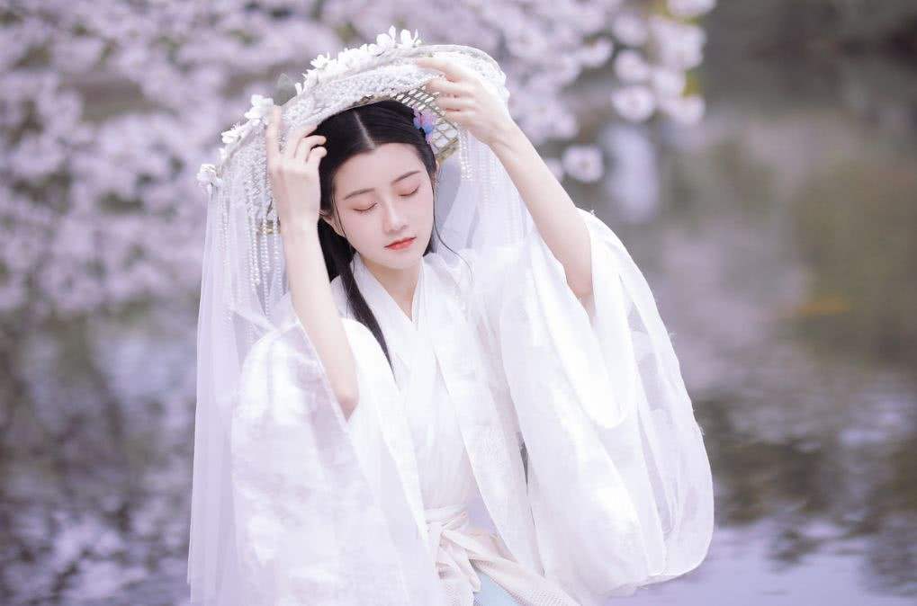 2002年狮子座运势：有哪些人能读懂狮子座们的内心想法