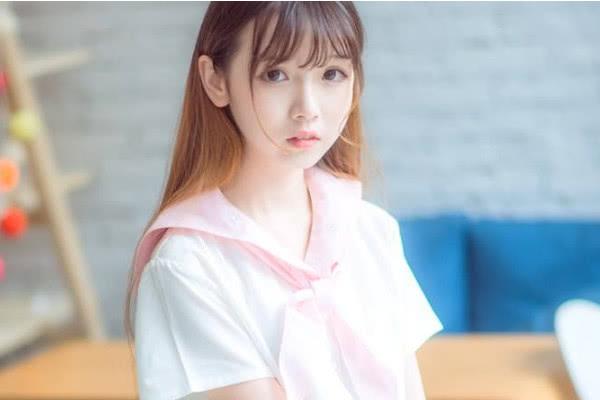 2013年狮子座运势:狮子座女生们用护肤美妆产品,用什么档次