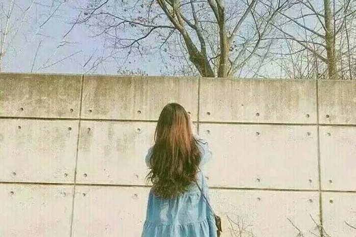 15狮子座今日运势分析，狮子座们男生冷落女友的奇葩理由