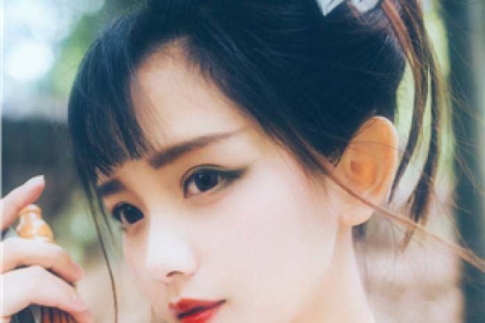 2013狮子座星座运势，狮子座的女生们，收到前任短信会怎么回