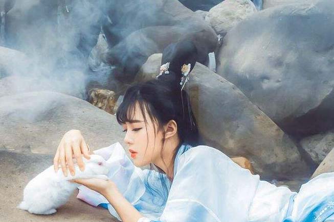 狮子座4月27日运势，爱情里_狮子座们易犯哪些致命错误