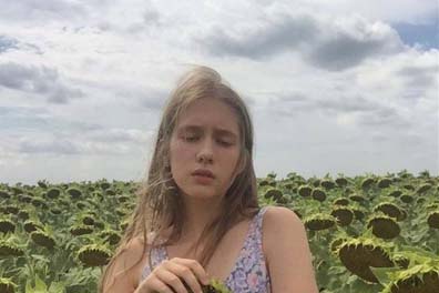 属牛的狮子座今日运势分析，下降狮子座们指点你该不该和前任复合