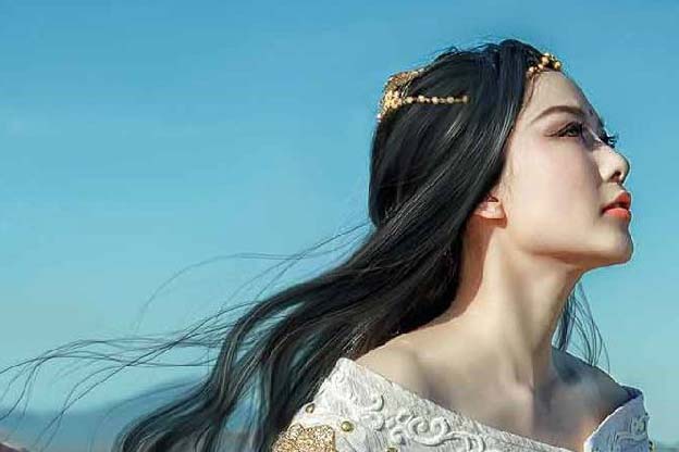 狮子座明日运势查询:狮子男最情有独钟的女孩儿
