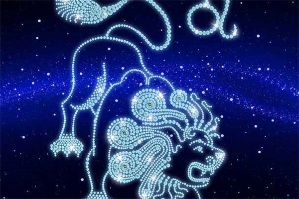 狮子座男生性格特点,狮子座的女生们缺乏安全时的表现