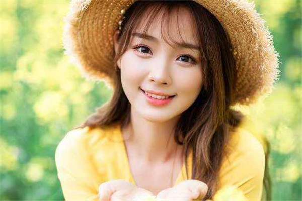 狮子座今日运势女:丑女上司要求约一炮,狮子座的男生们是拒绝还是服从