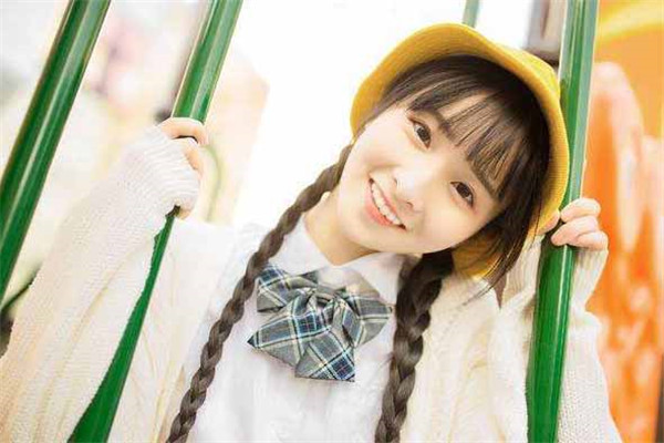 狮子座女生今日运势查询:恋爱中,狮子座的男生们最渴望被理解什么