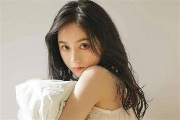 狮子座八月运势:狮子座的男生们单身汪如何得到女神的瞩目?