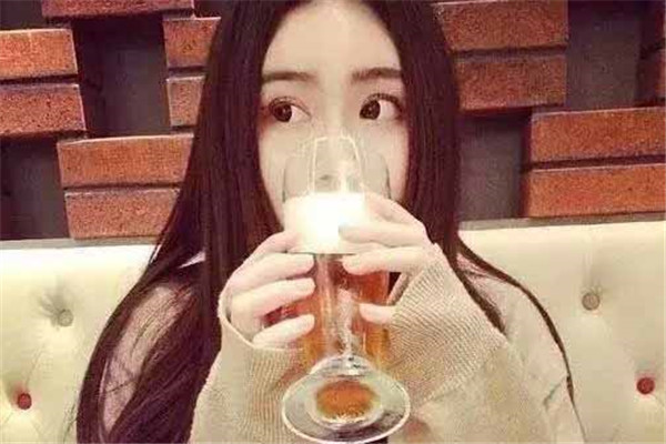 狮子座的爱情观:自己在恋爱中,无限拼命的付出是为了什么?
